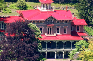 Asa Packer Museum in Jim Thorpe PA in summer