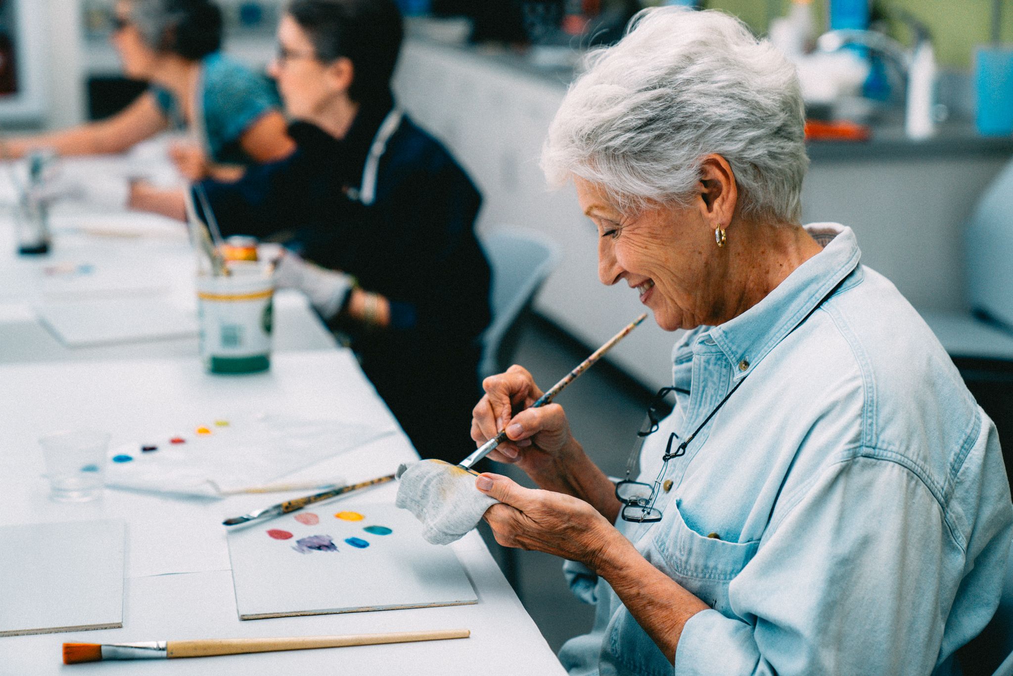 Art class at The Center (photo by Tristan Williams Photography)