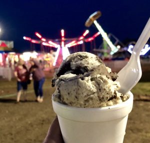 Ice Cream &amp; Midway Rides at Pipestone County Fair (Photo by Erica Volkir)