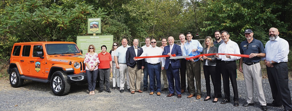 DSC01375 (1) Ribbon Cutting
