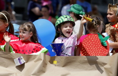 canton_parade_233x149 family fun