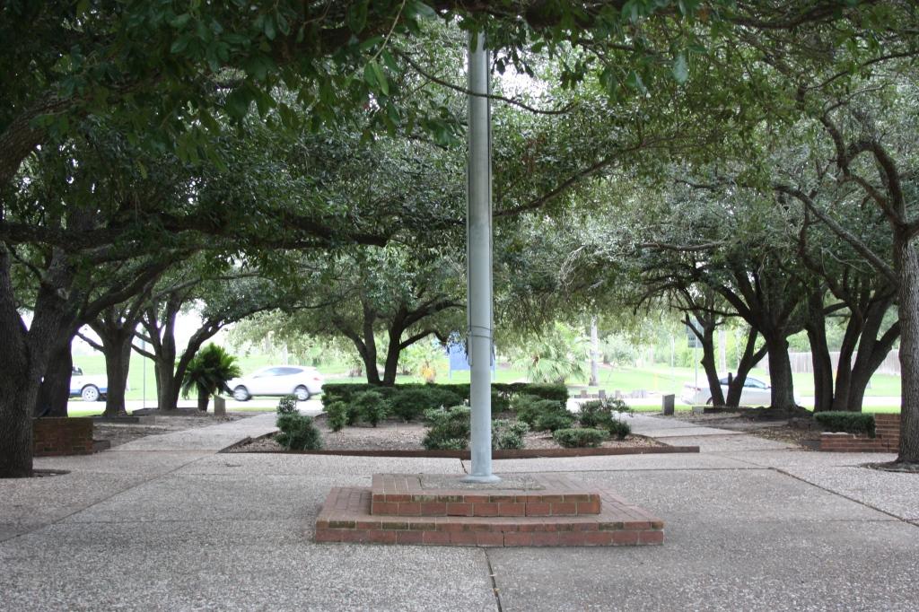 City Lake Liberty Garden Park