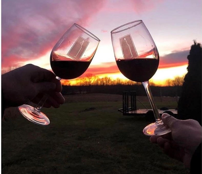 Date Escape Photo Credit: Hickory Creek Winery