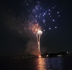 New Buffalo MI Harbor Fireworks (1)