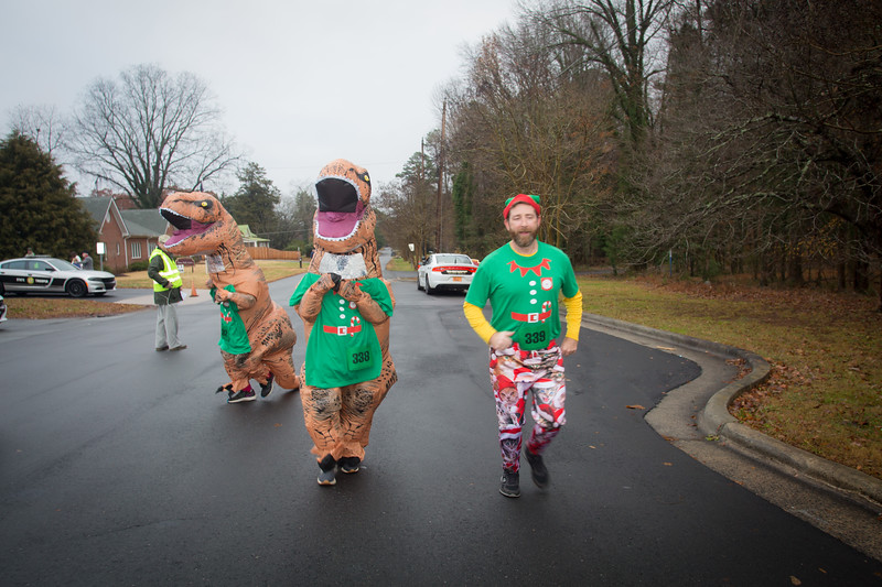 Hillsborough Nc Christmas Parade 2022 Light Up The Night Holiday Parade 2021 - Hillsborough/Orange County Chamber  Of Commerce