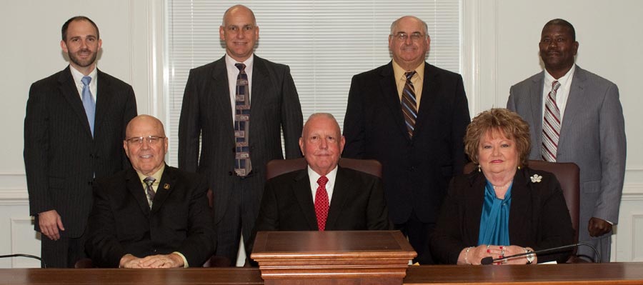 Commissioners-r Commissioners-r