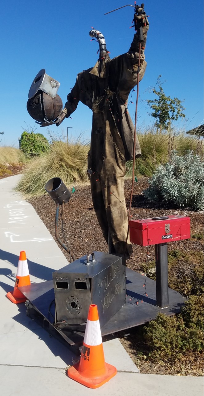 Scarecrow#2 - PG & E2021 Scarecrow#2 - PG & E2021