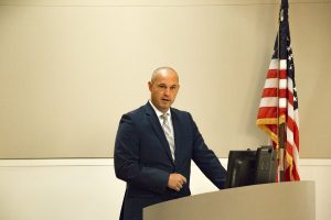 https://growthzonesitesprod.azureedge.net/wp-content/uploads/sites/1673/2020/08/Legislative-Breakfast-4-300x200.jpg