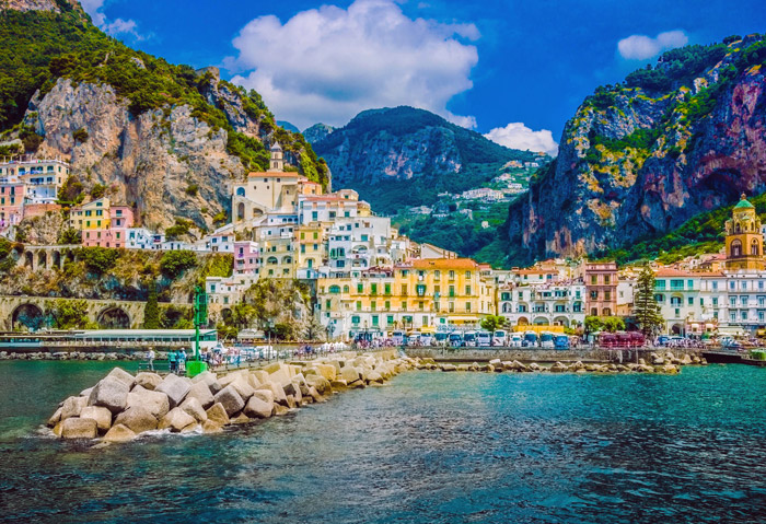 Travel to the Amalfi Coast with UVBA
