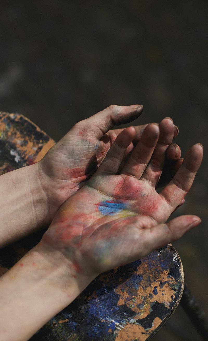 painter-hands painter-hands