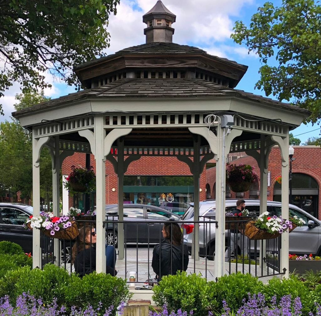 gazebo - loretta-ava -crop close 2-med