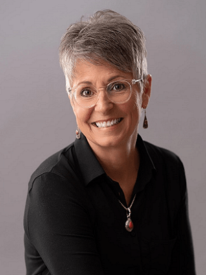 Lisa headshot for newsletter and web Lisa headshot for newsletter and web