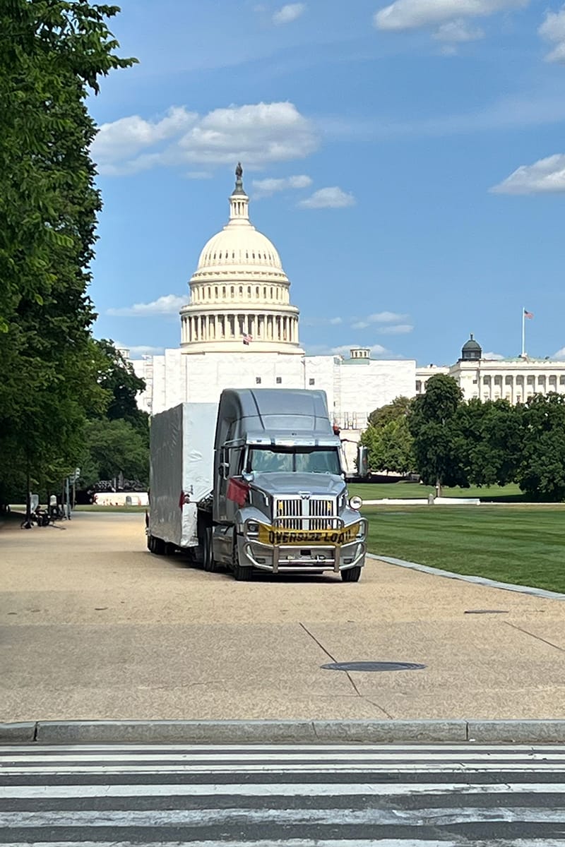 Arriving-on-the-National-Mall-for-Innovative-Housing-Summit_800x1200