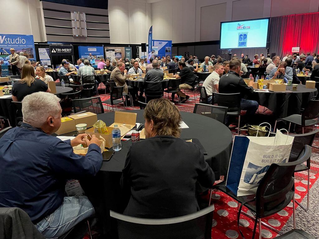 The lunch hour provided the opportunity for attendees to mingle and make connections.