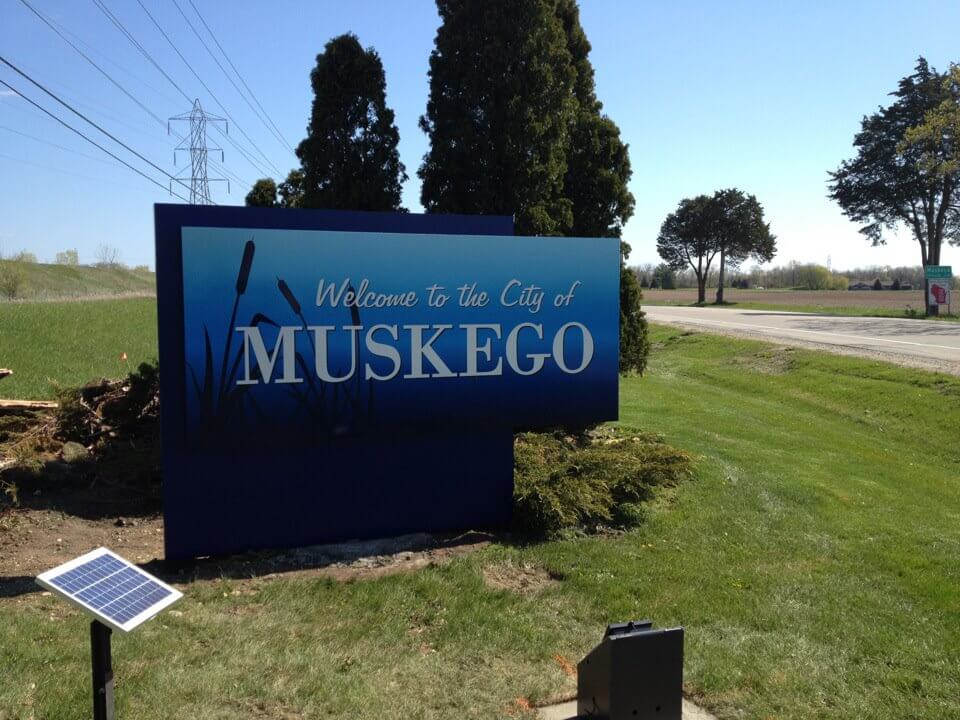 welcome to muskego sign