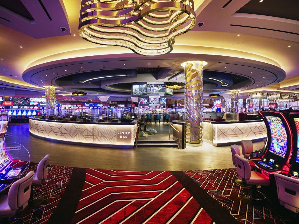 Center Bar on casino floor of LIVE! Casino &amp; Hotel Philadelphia
