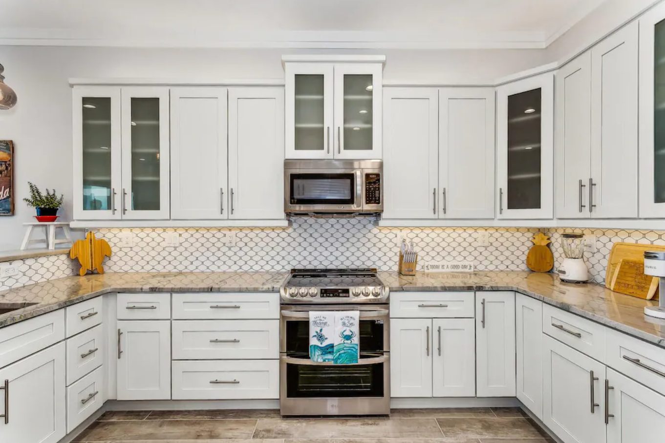 Kitchen With Cabinets 