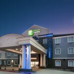 monahans-tx-hotels-holiday-inn-express-suites-I-20-exterior-evening