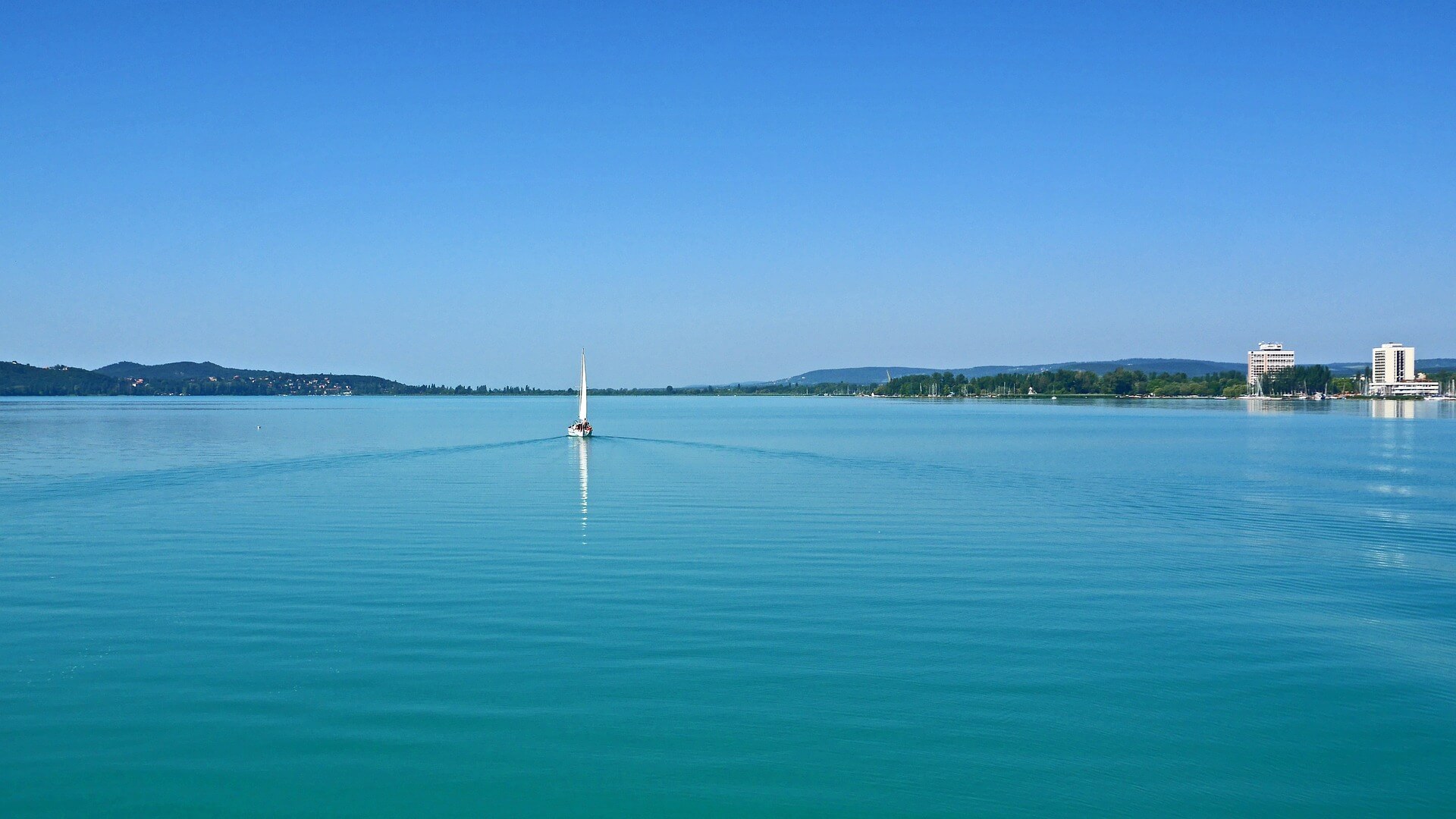 lake-balaton-g7907505fc_1920