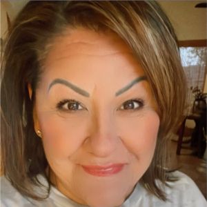 Elizabeth Silva headshot