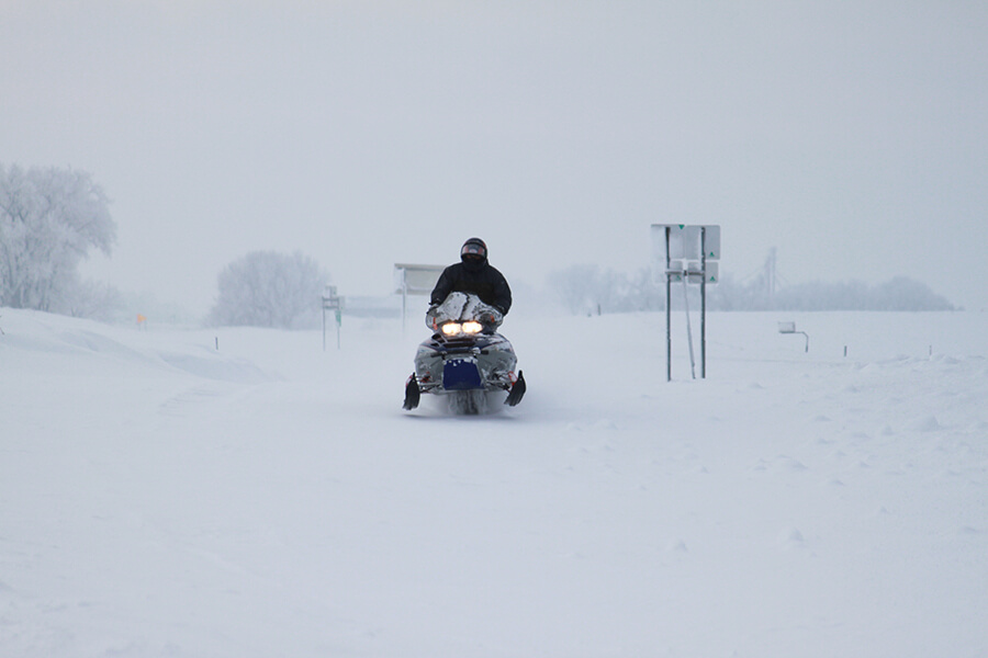 Winter Sports-w900 Snowmobile photo