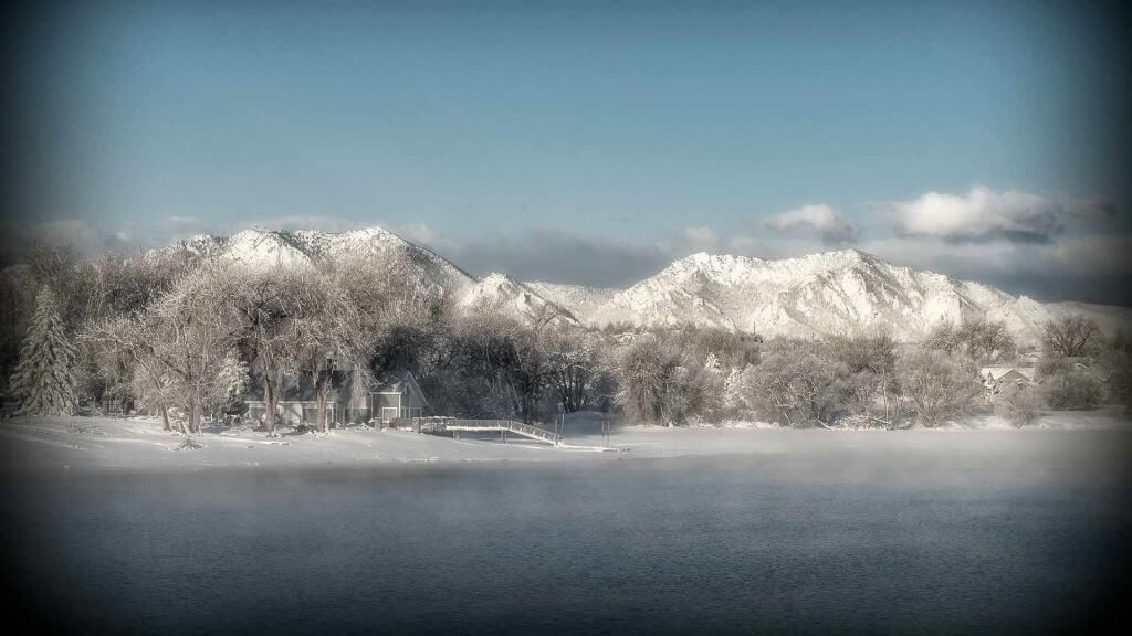 Winter Mountain & Lake