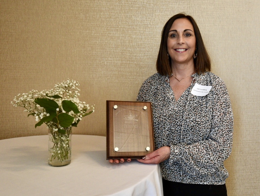 Lori Lundberg in place of Daryl Lundberg for Entrepreneur of the Year