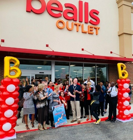 Bealls Outlet Ribbon Cutting Bealls Outlet Ribbon Cutting