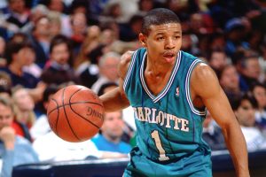 SACRAMENTO, CA - MARCH 31: Muggsy Bogues #1 of the Charlotte Hornets dribbles against the Sacramento Kings on March 31, 1990 at Arco Arena in Sacramento, California. NOTE TO USER: User expressly acknowledges and agrees that, by downloading and or using this photograph, User is consenting to the terms and conditions of the Getty Images License Agreement. Mandatory Copyright Notice: Copyright 1990 NBAE (Photo by Rocky Widner/NBAE via Getty Images)