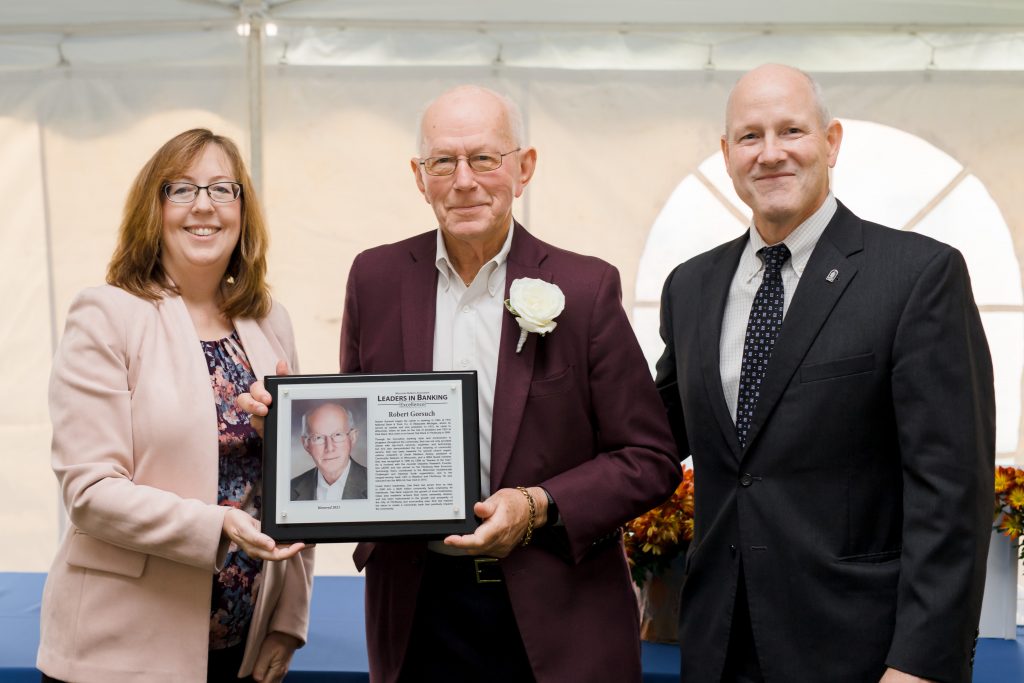 Bob Gorsuch Receives Award