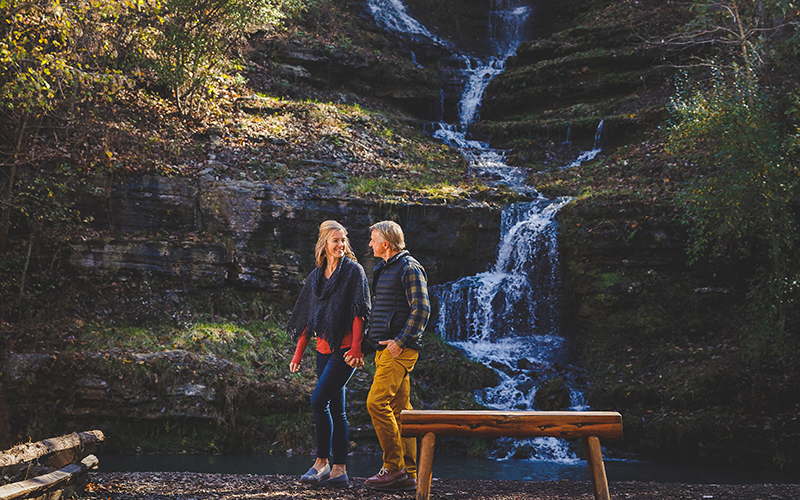 800 px couple dogwood canyon 800 px couple dogwood canyon